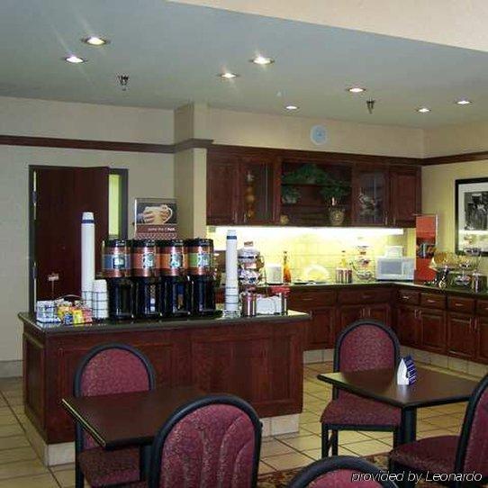 Hampton Inn & Suites Хобс Ресторант снимка